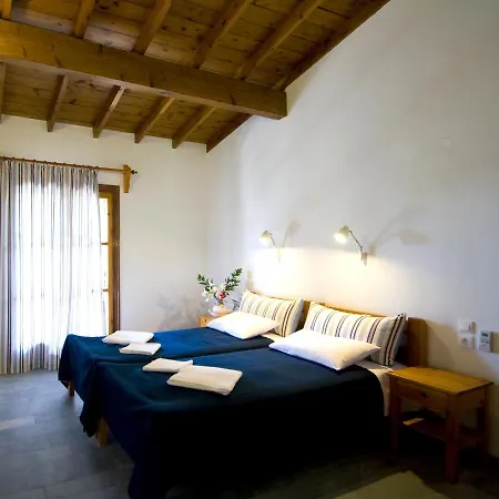 Alexandra Skiathos * Platanias (Skiathos)