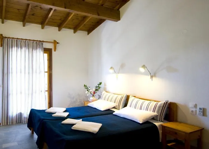 Alexandra Skiathos * Platanias (Skiathos)